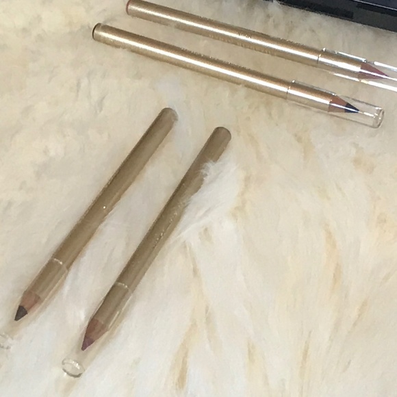 New Elizabeth Arden Cosmetic Travel Bag With Make Up & Brushes In Packaging - Picture 9 of 16